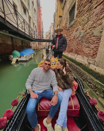 "Efnan" onunla sevgilidir - FOTO